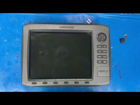 Lowrance HDS fish finder plotter wont power up. Testing the power