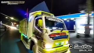 story'wa 30 detik truk oleng bawa bendera Palestina