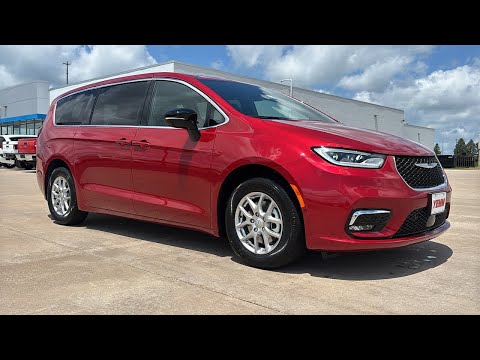 2025 Chrysler Pacifica Select Galesburg Burlington Peoria Kewanee Moline IL