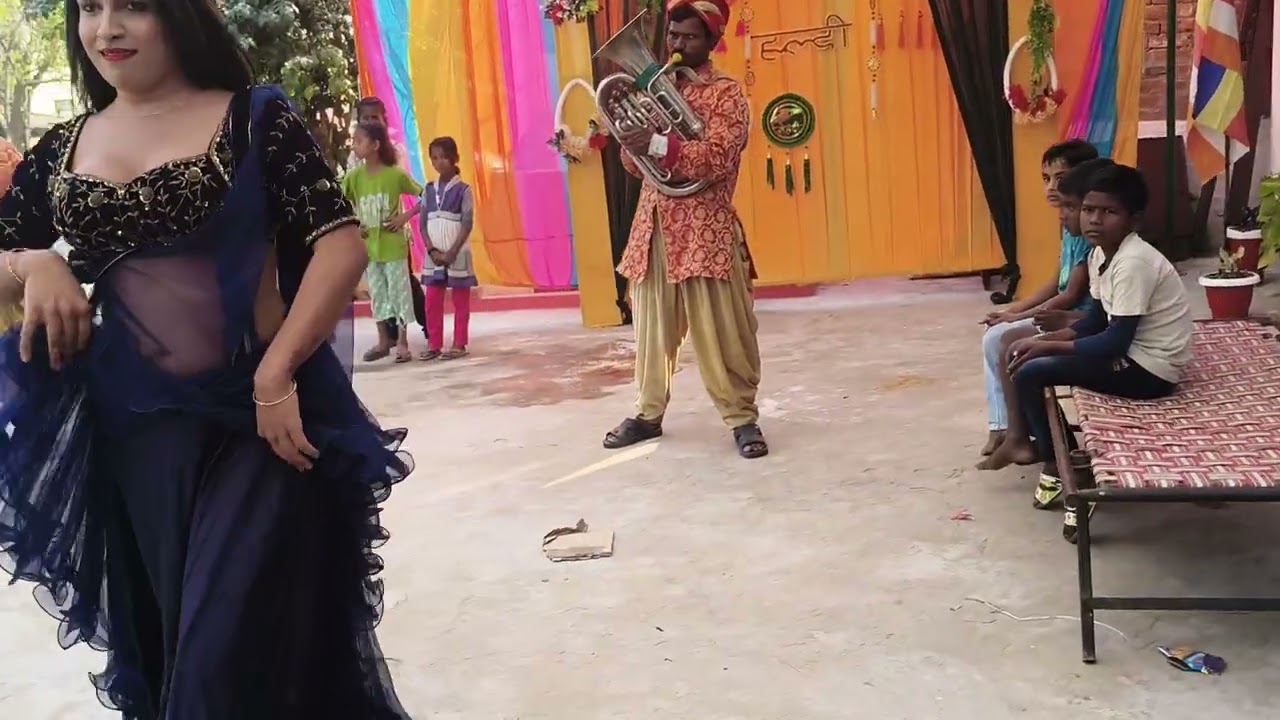 चंद्रशेखर बैंड पार्टी हरपुर मऊ 9918799282