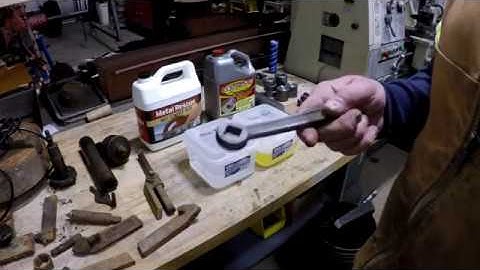 Rust Remover Comparison Part 1 Evapo-Rust vs Metal Rescue