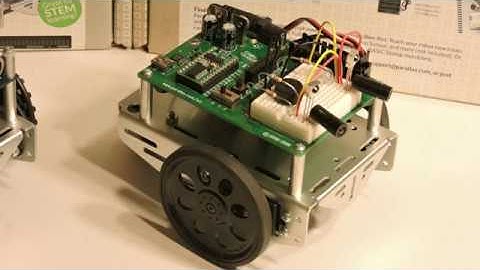Parallax Boe-Bot Robot IR Roaming