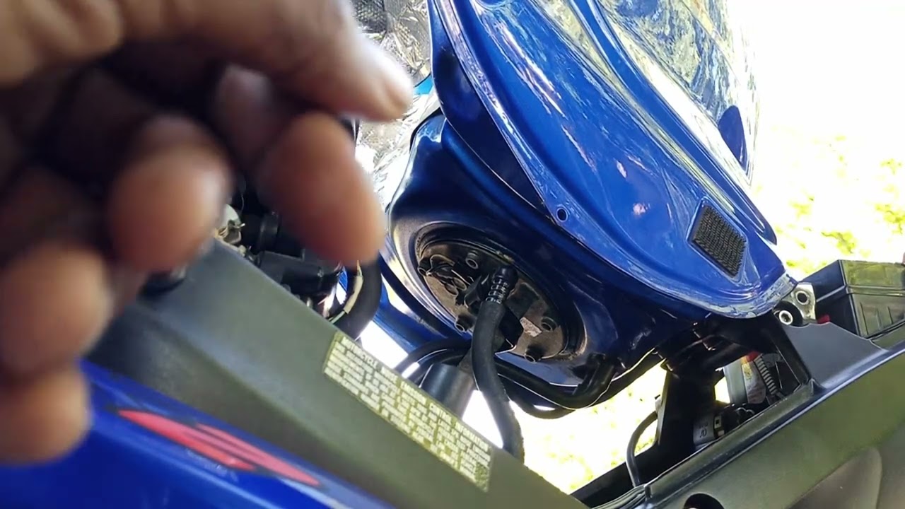 07 GSXR 1000 How to remove gas tank & fuel pump