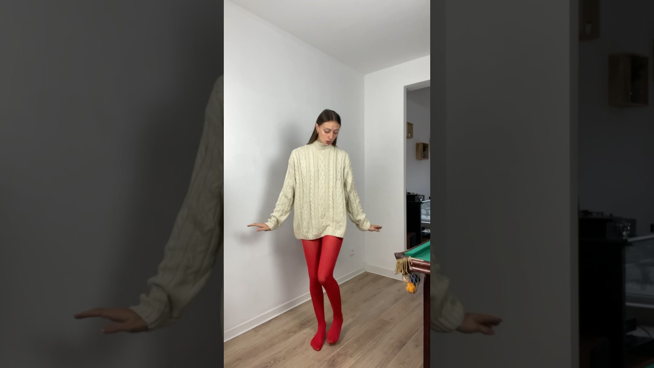 styling my new red tights 🍒❤️