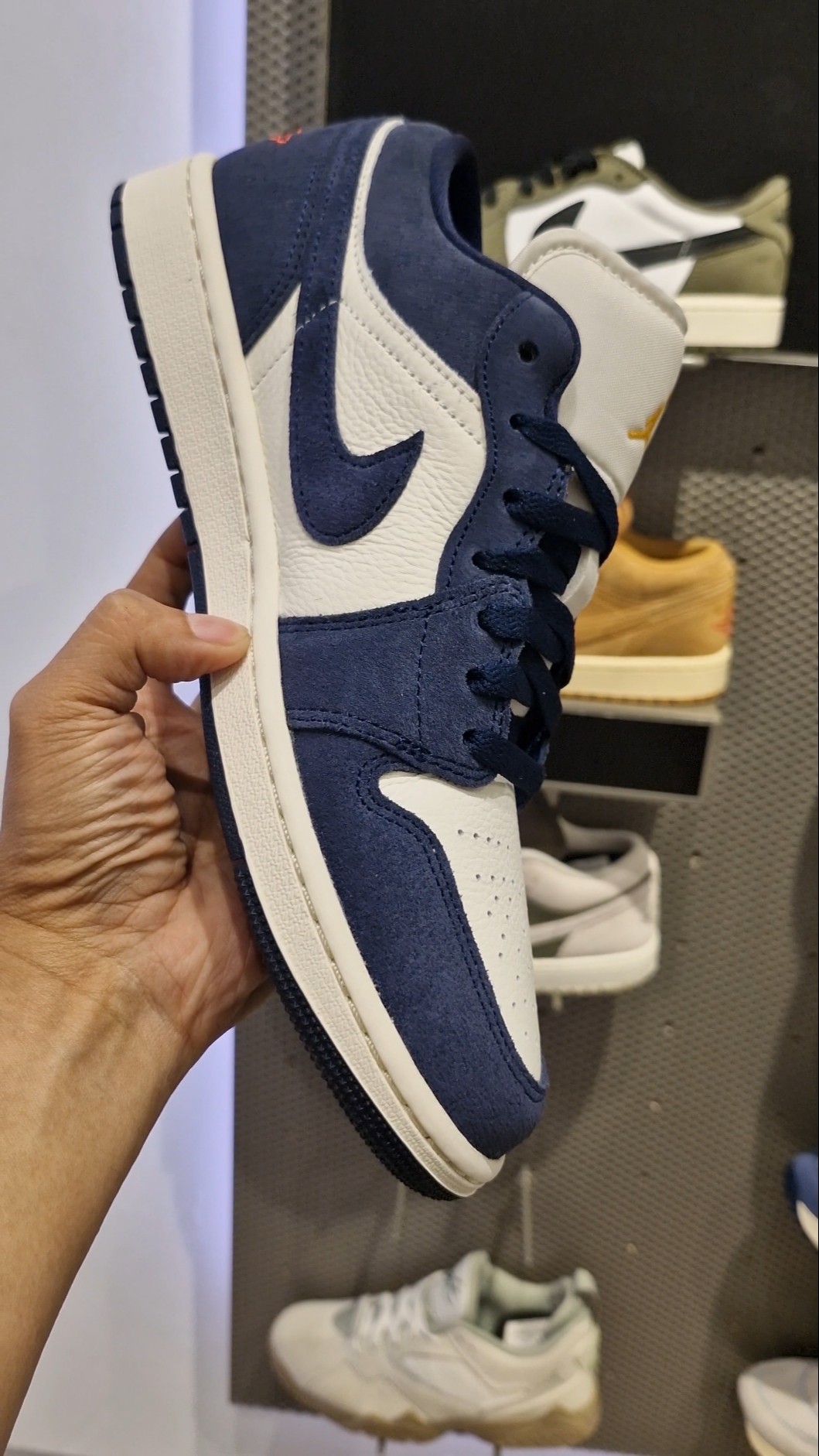 Air Jordan 1 Low SE OBSIDIAN 2026 — ACTUAL LOOK - YouTube