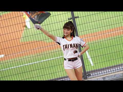 210313  台南球場   中華職棒32年開幕戰  局間曲【王者之獅】 Uni Girls_芮絲