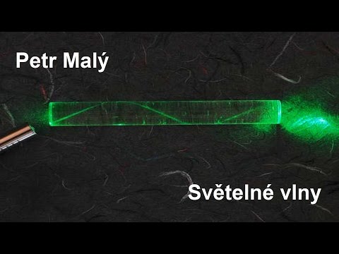 Video: Co jsou štěrbinové vlnovody?