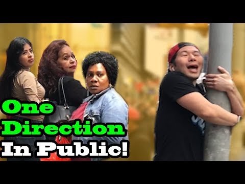 ONE DIRECTION - SINGING IN PUBLIC!!