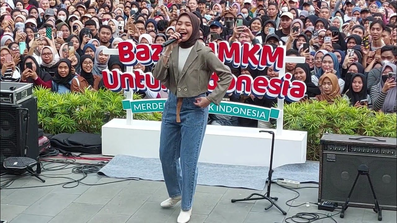 (part 1) SALMA SALSABIL live at Sarinah Thamrin 13 agustus 2023