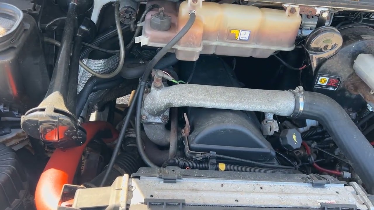 Skåpbil IVECO DAILY 65C15 med bakgavellyft