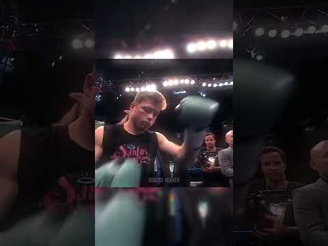 Canelo loves looking at his opponents sleeping