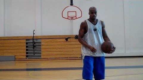 Dre Baldwin: 5 Scoring Options - Thru-Behind Combo Move [Right Hand]