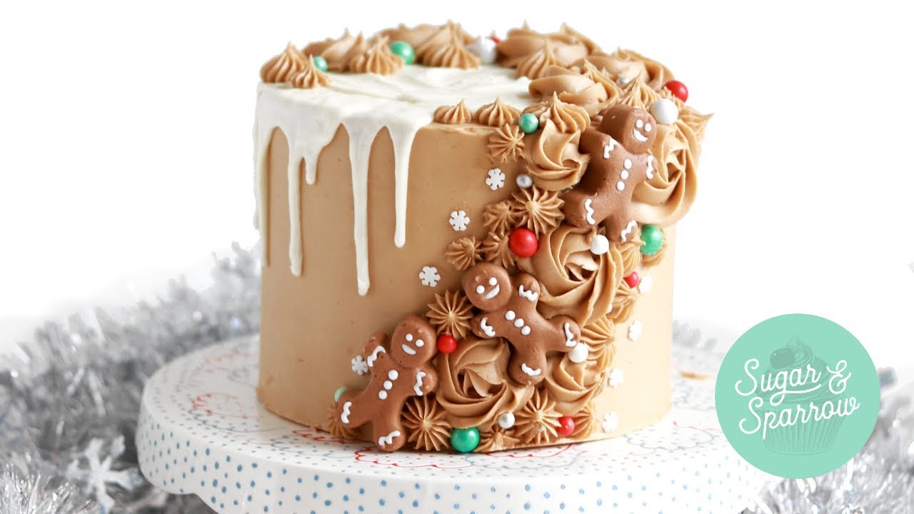 Stars and Rosettes Christmas Tree Cake - Wilton