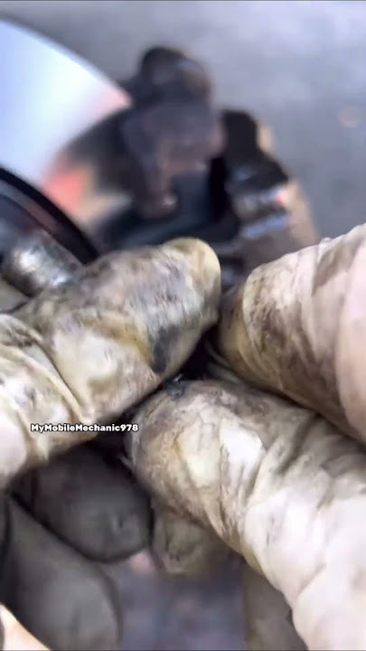 Grease Disaster 😳#MechanicLife #CarRepair #AutoTech #GarageProblems