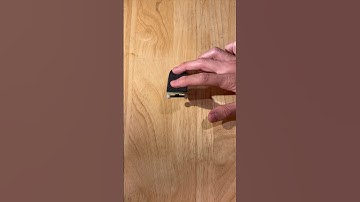 How to Kickflip on a Fingerboard! #howto #tutorial #fingerboard #fingerboarding #fingerboardtricks