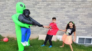 Heidi Y Zidane Se Convierten En Superhéroes Y Ayudan A Un Amigo