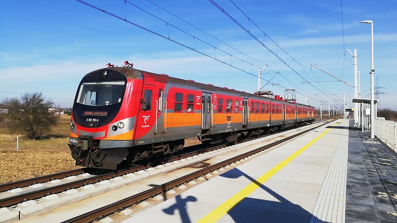 EN57-2033 z R 33413 | Kraków Przylasek