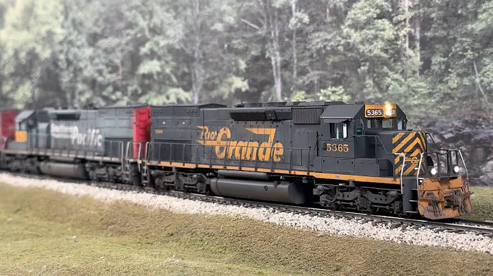 Custom Scaletrains DRGW & SP Tunnel Motors - Early 00's UP Era, Ditch Lights