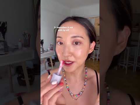 Video: Elle 18 Sultingas lūpų balzamas sultingame Mauve