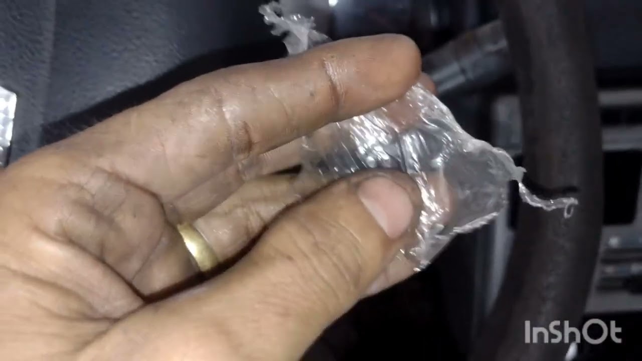 CHAVE DE IGNIÇÃO TRAVANDO? NÃO GIRA ?COMO TIRAR CILINDRO (MIOLO)DA IGNIÇÃO FIAT UNO PASSO A PASSO