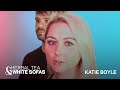 Capture de la vidéo Koven's Katie Boyle Explains Her Unique List Of Backstage Must-Haves | Herbal Tea & White Sofas