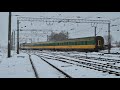 Trenul IR 11501 Astra Trans Carpatic EC 018 defecta locomotiva de ajutor EA 292 cfr calatori