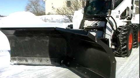 Bobcat Snow V-Blade Attachment | Bobcat Equipment