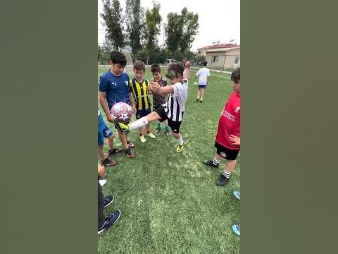 ПОЙМАЙ МЯЧ КОЛЕНЯМИ ПОЛУЧИ ДЕНЬГИ - YouTube