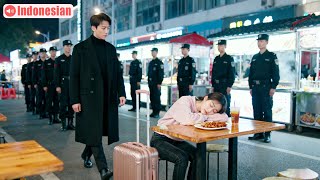 Gadis miskin makan di pinggir jalan; CEO miliarder lewat dan langsung jatuh cinta!