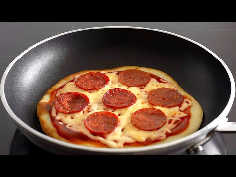 Video: Pizza Recipe In A Frying Pan In 5 Minutes