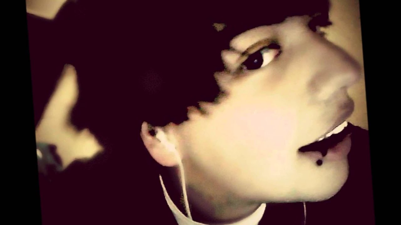 Pierce The Veil Kissing in Cars YouTube