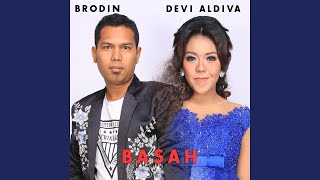 Basah (feat. Brodin)