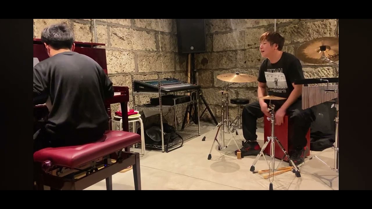 PEACE   →pia-no-jaC←    cover