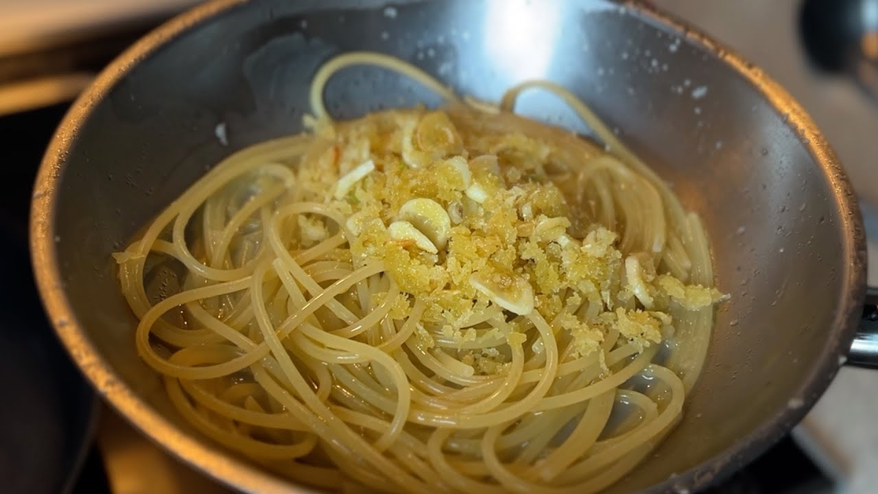 No Money Pasta: Breadcrumb Spaghetti