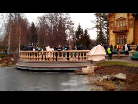 იანუკოვიჩის \"მეჟიგორიეს\" რეზიდენცია ცარიელია