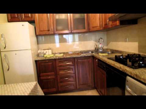 იყიდება 4 ოთახიანი ბინა