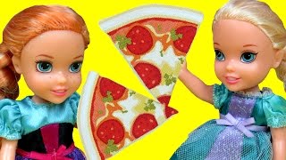 Pizza! ELSA and ANNA toddlers at Pizzeria