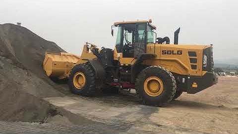 SDLG L 958 F LASTİKLİ YÜKLEYİCİ