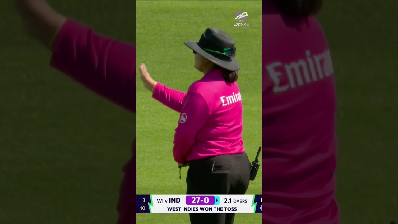 Smriti Mandhana at her elegant best 👌 #T20WorldCup