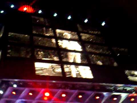 Muse - Uprising