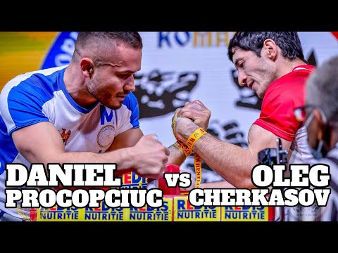 Oleg Cherkasov vs Daniel Procopciuc: 15+ minutes of pulling at WAC2021 (left)
