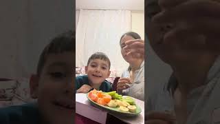 Kardeşime Kivi Yediremedim