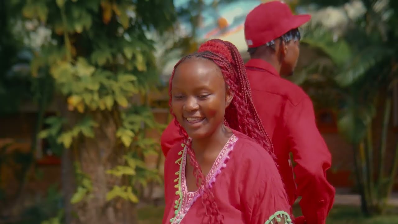 Man Chi Chiwambo - Ndapeleka (Official Music Video)