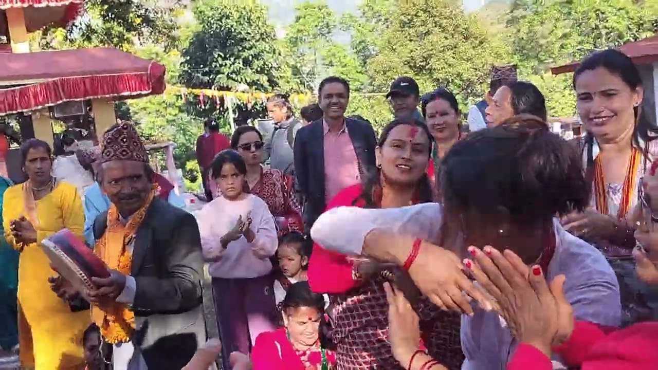  बालाचर्तुर दशीमा श्री हरीहर मन्दिरमा भजन लागेर बेहाल । मन परेमाLike comment र सस्क्राईभ गर्नुहोला