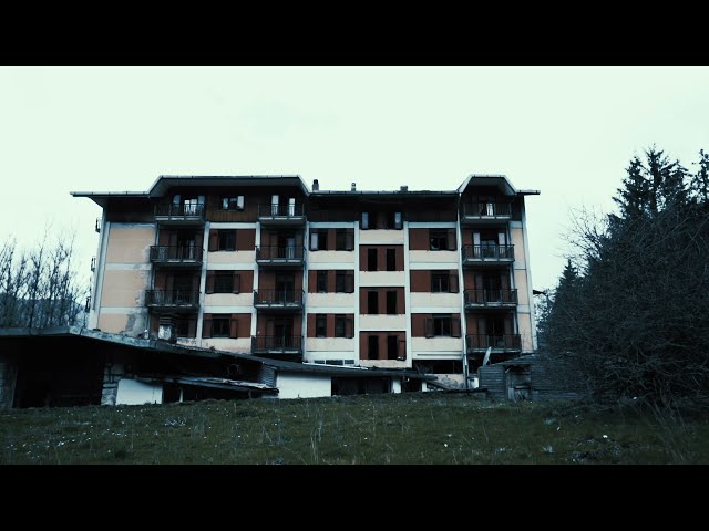 Urbex Campania  - The overlook hotel (Hapax - Silvery Track location)