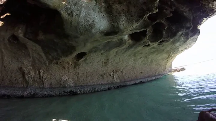 Hye Won:   Exploring Cave Cay