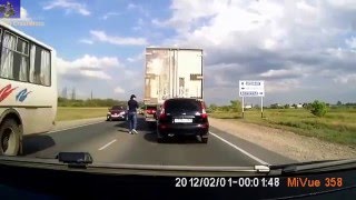 ЛУЧШИЕ АВТОПРИКОЛЫ Авто приколы на дорогах Автомобильные приколы с девушками за рулем №3 ЛУЧШИЕ АВТОПРИКОЛЫ Авто приколы на дорогах Автомобильные приколы с девушками за рулем №3