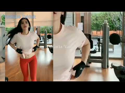 Maria Vania Buka Baju | Youtube Tektok