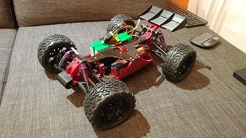 OpenRC truggy (3D printed) test drive in the wood