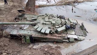 HEAVY LOSSES: RUSSIAN TANKS VEHICLES DROWNED IN RIVER CROSSING DISASTER || 2025
